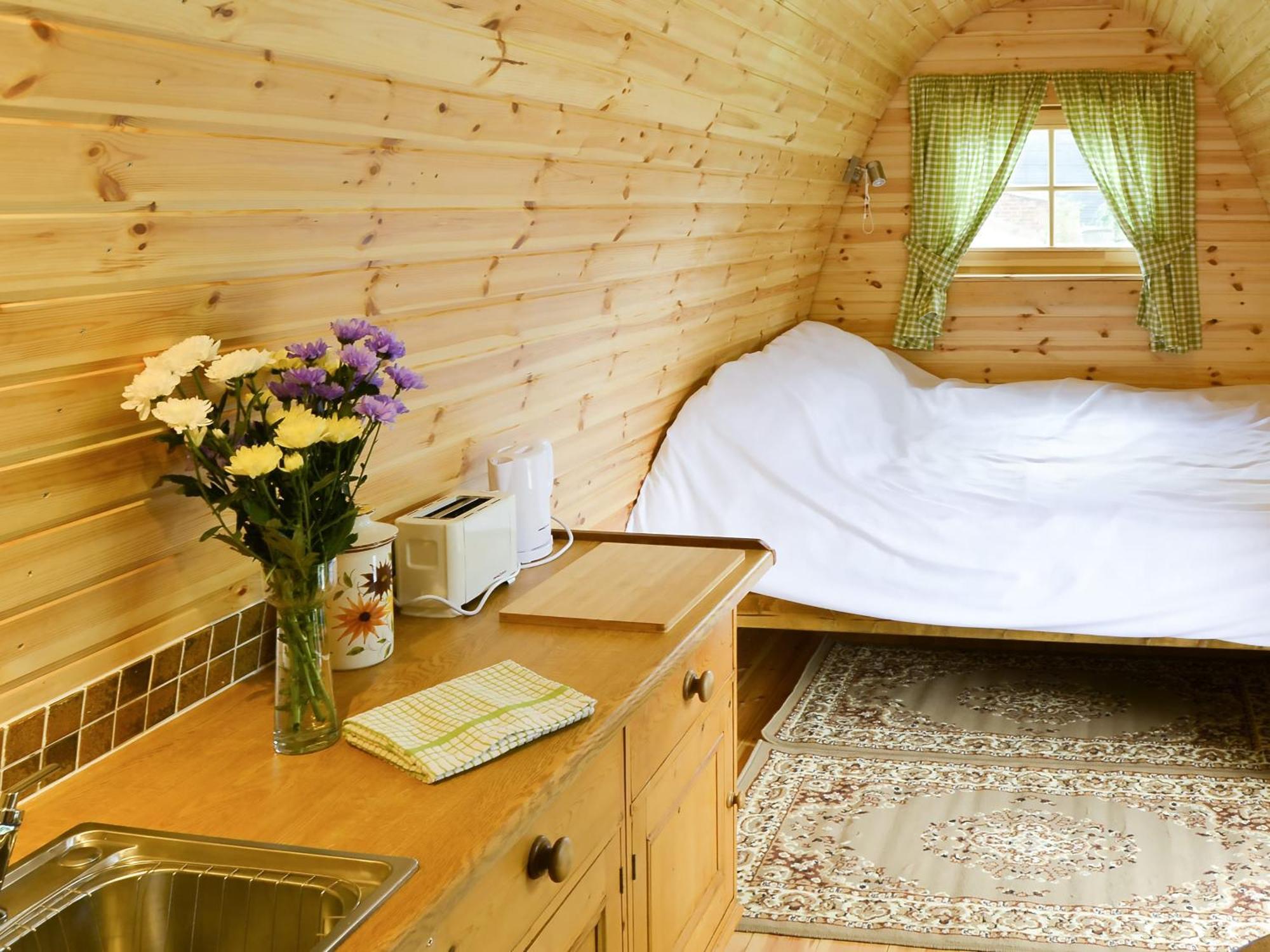 Вилла The Squirrels Strelley Barn Woodham Mortimer Экстерьер фото
